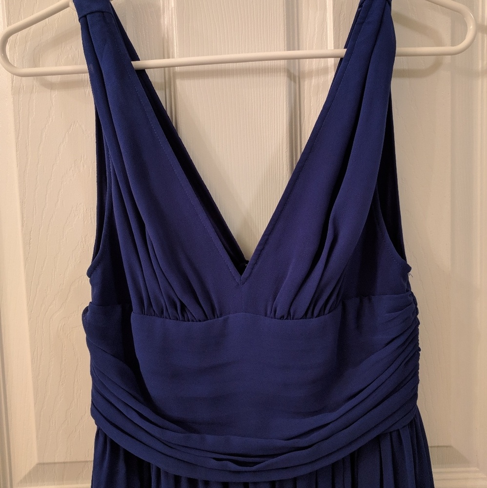 Sleeveless V-Neck Semi-Formal Maxi Evening Dress